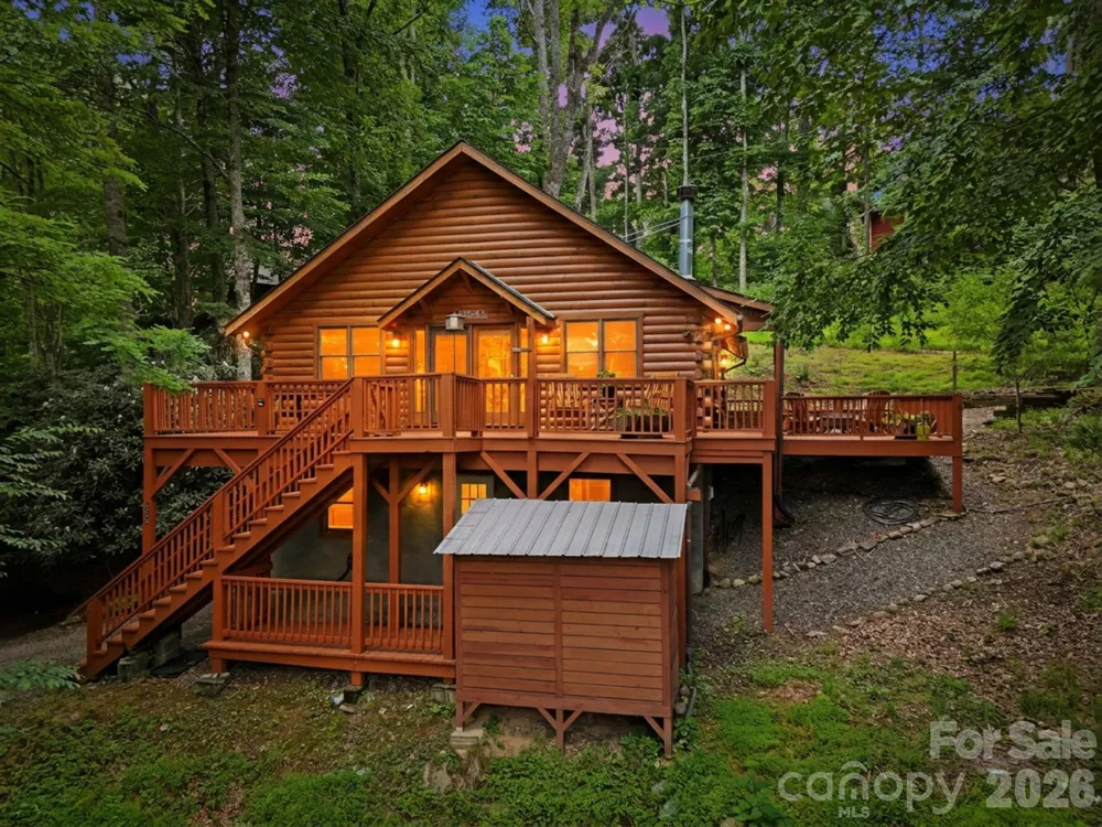176 Ravens View Boone, NC 28607