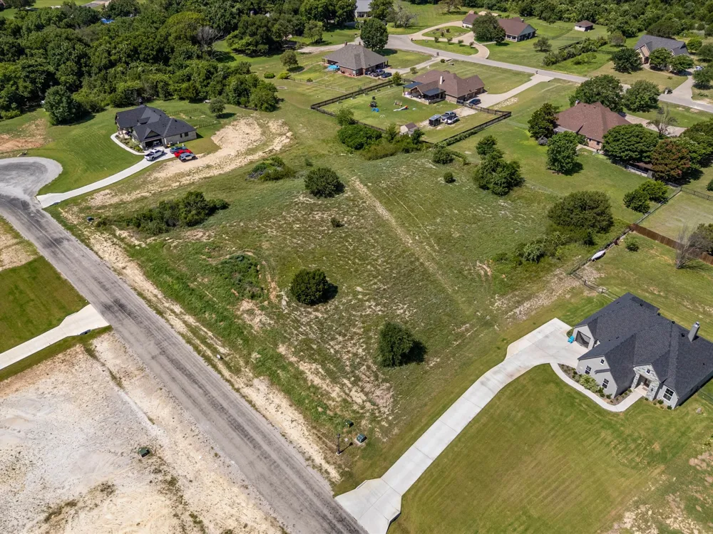 1028 Kessler Road Weatherford, TX 76087