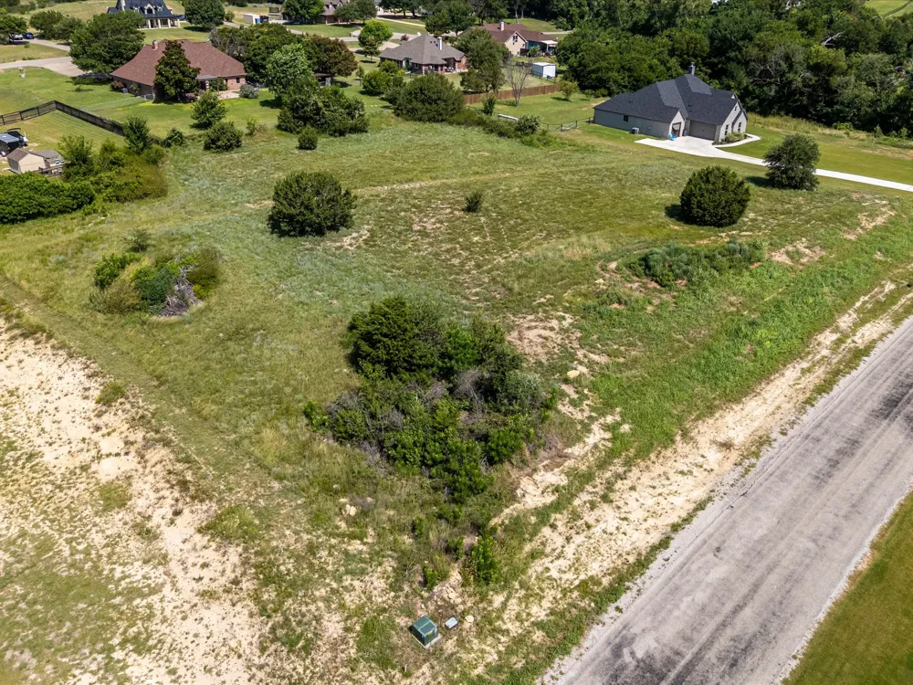 1028 Kessler Road Weatherford, TX 76087