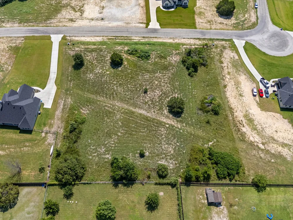 1028 Kessler Road Weatherford, TX 76087