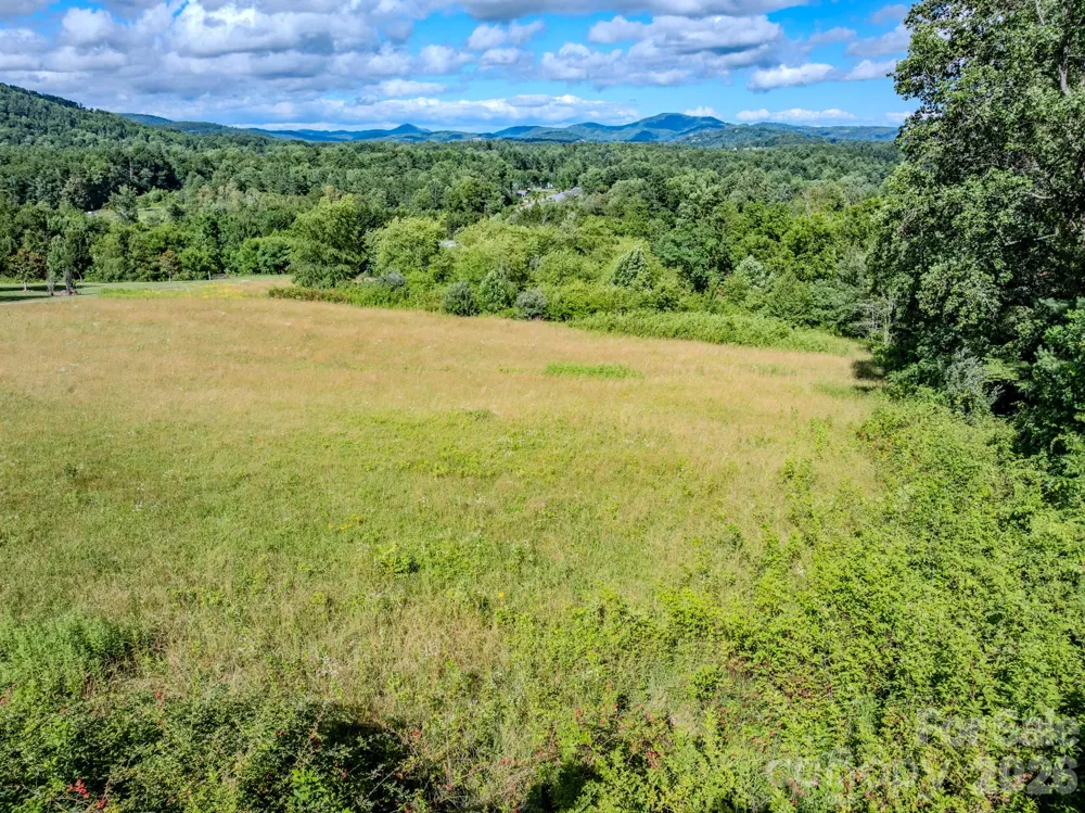 000 Rocky Hill Drive #5 & 7 Hendersonville, NC 28792