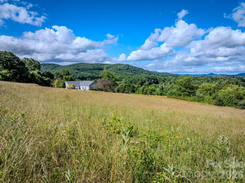 000 Rocky Hill Drive #5 & 7 Hendersonville, NC 28792