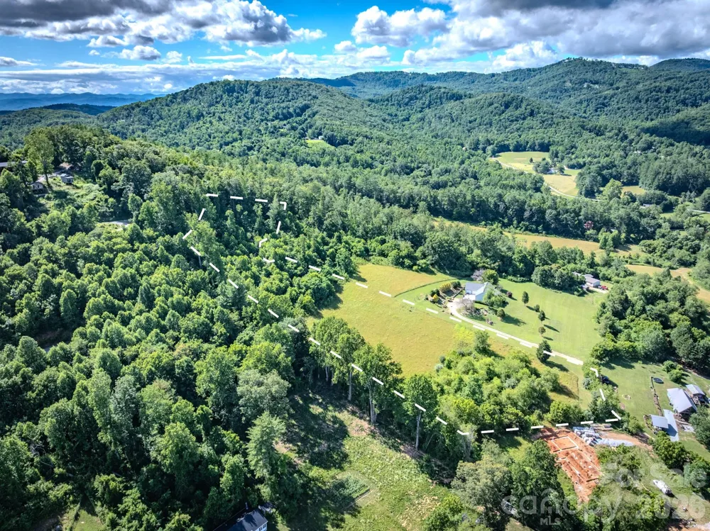 000 Rocky Hill Drive #5 & 7 Hendersonville, NC 28792