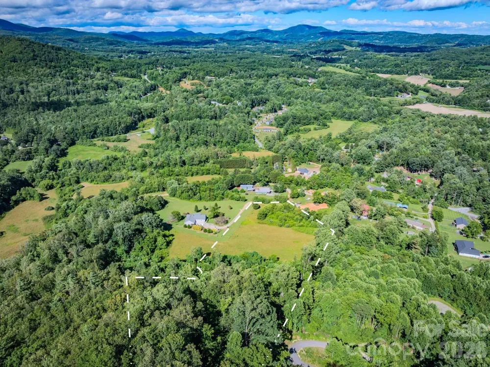 000 Rocky Hill Drive #5 & 7 Hendersonville, NC 28792