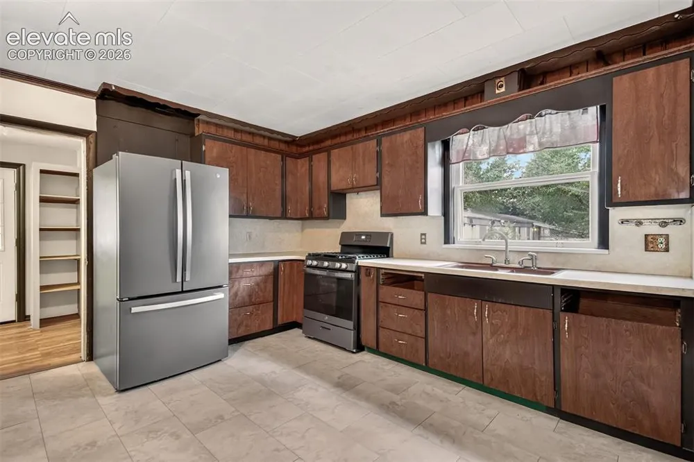 1603 Grand Avenue Canon City, CO 81212