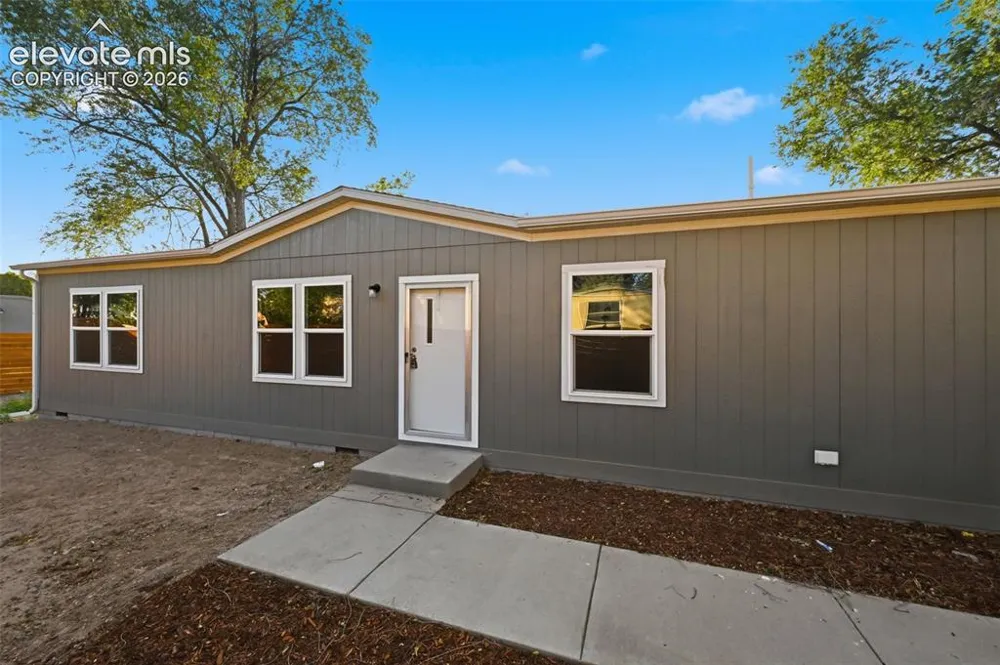 281 E Stewart Drive Pueblo, CO 81007