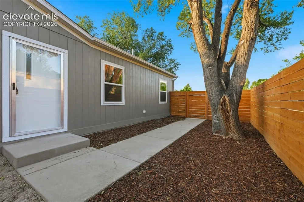 281 E Stewart Drive Pueblo, CO 81007