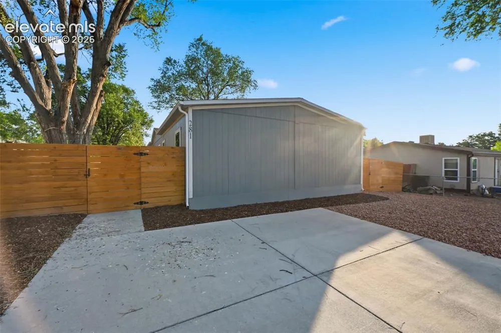 281 E Stewart Drive Pueblo, CO 81007