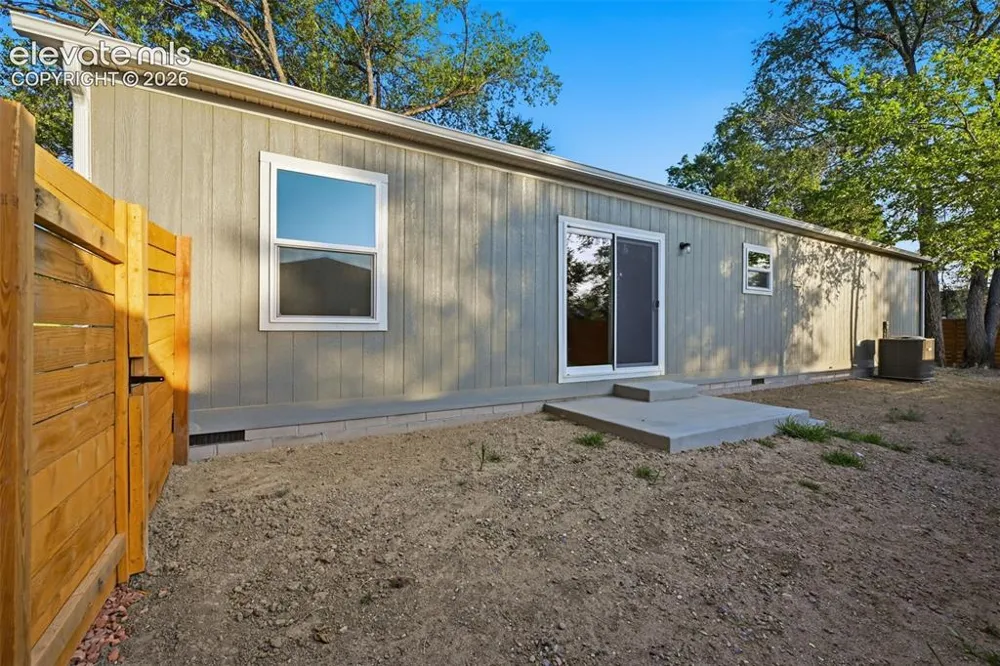 281 E Stewart Drive Pueblo, CO 81007