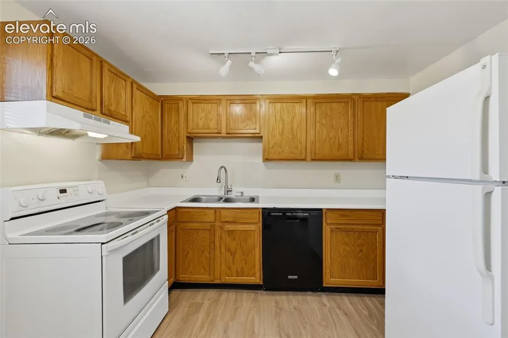 4060 airport Road Colorado Springs, CO 80910