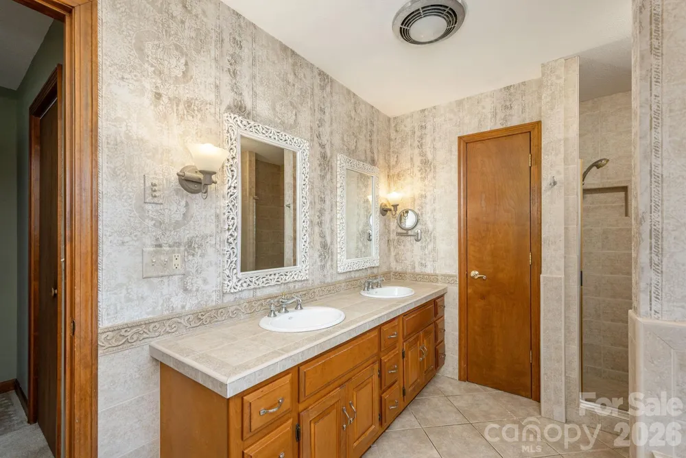 117 Tarnhill Drive Flat Rock, NC 28731