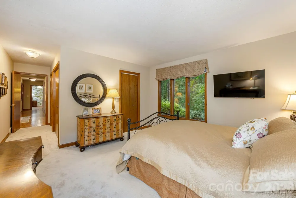 117 Tarnhill Drive Flat Rock, NC 28731