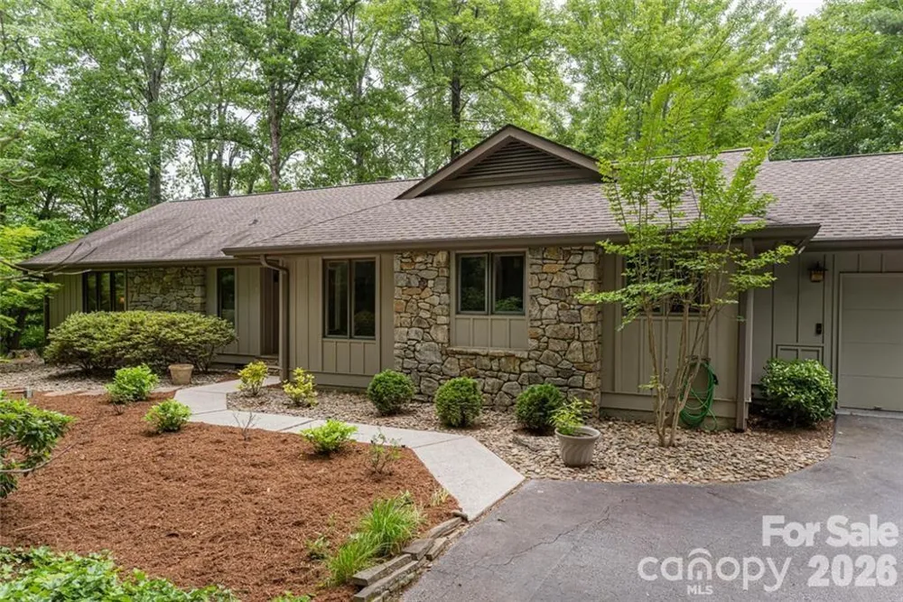 117 Tarnhill Drive Flat Rock, NC 28731