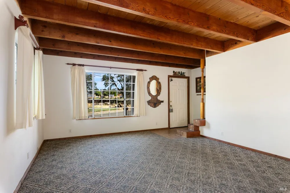 287 Forest Drive Lakeport, CA 95453