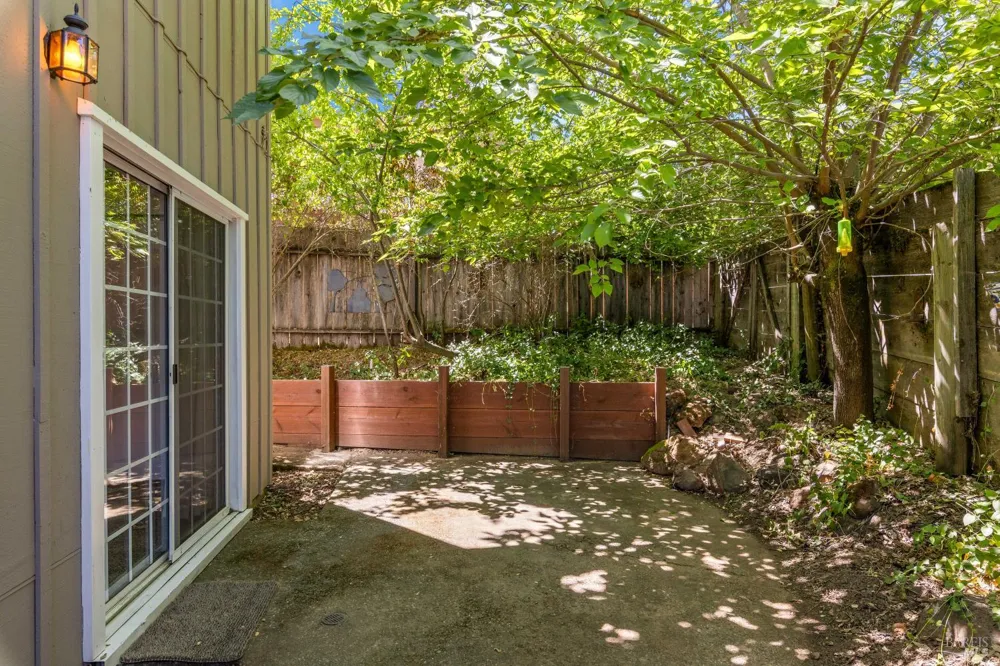 287 Forest Drive Lakeport, CA 95453