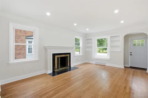 1388 Vernier Road
