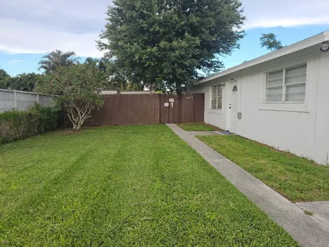 8576 Sunset Drive #1
