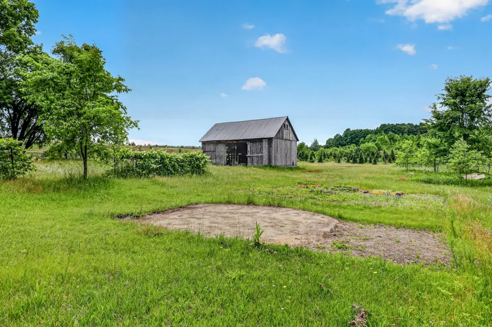 1085 S 96th Avenue Shelby, MI 49455