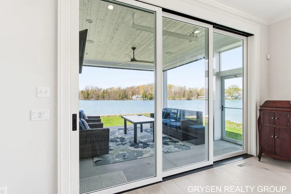 511 Lake Drive Caledonia, MI 49316