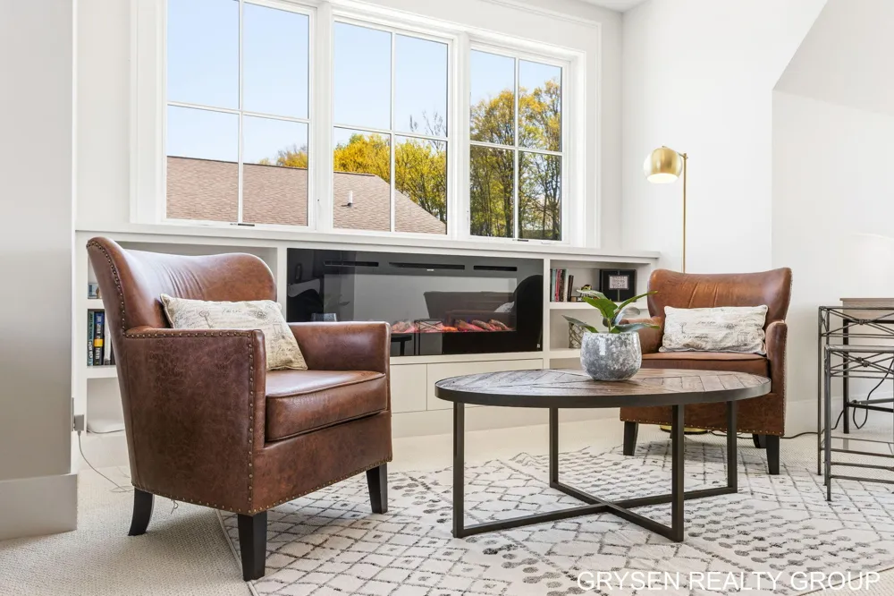511 Lake Drive Caledonia, MI 49316