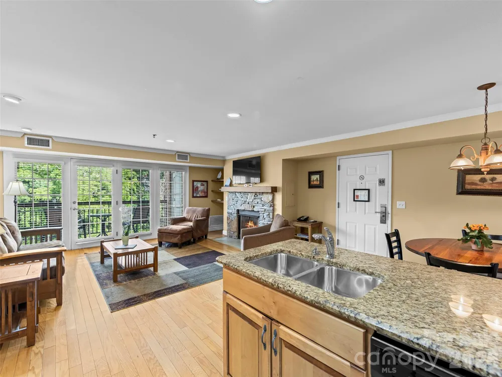 310 Bowling Park Road Asheville, NC 28803