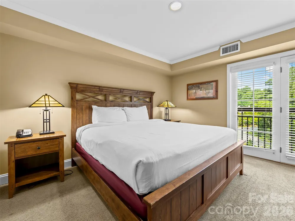 310 Bowling Park Road Asheville, NC 28803