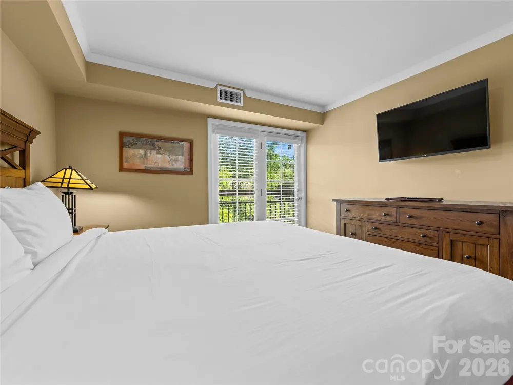 310 Bowling Park Road Asheville, NC 28803