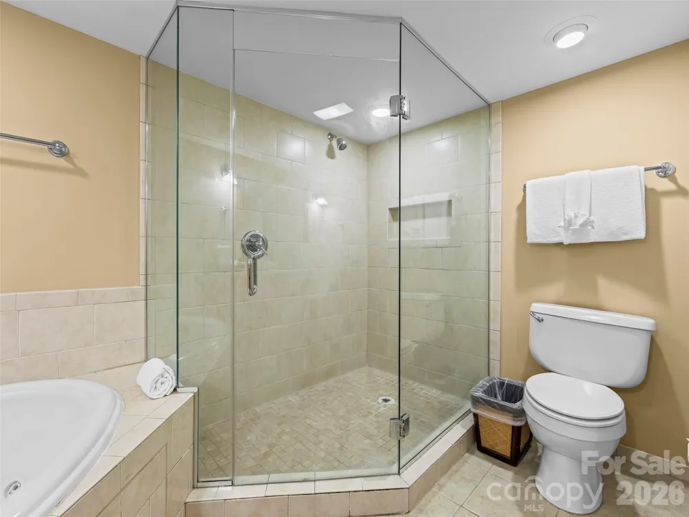 310 Bowling Park Road Asheville, NC 28803