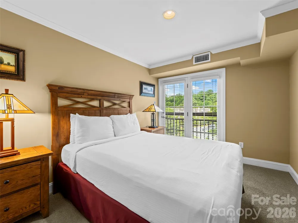 310 Bowling Park Road Asheville, NC 28803