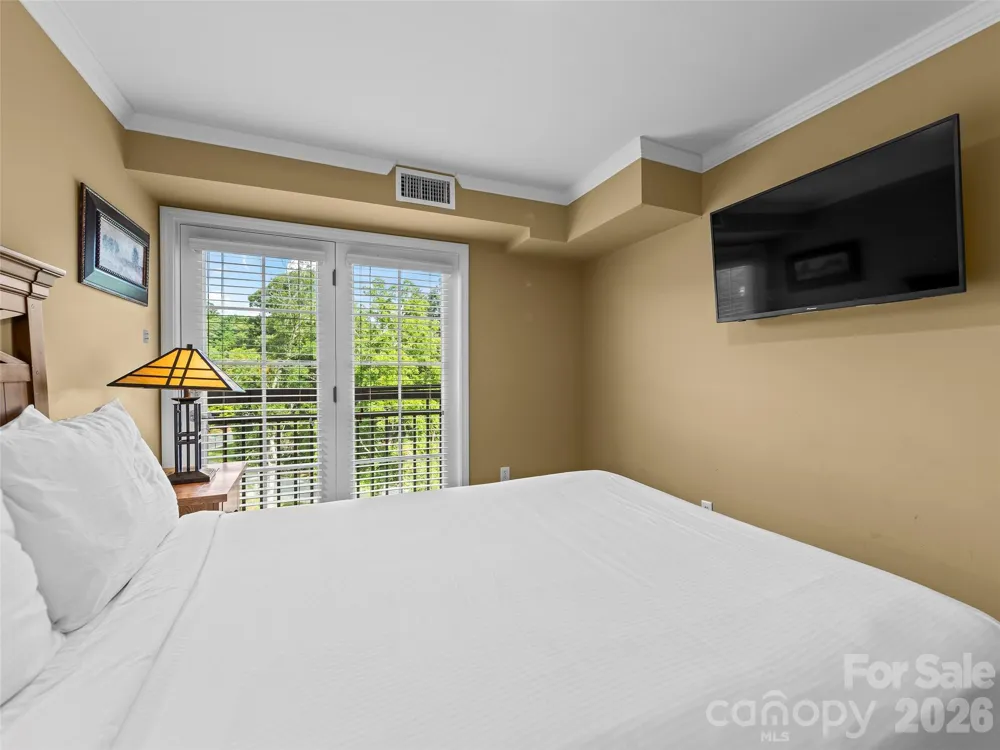 310 Bowling Park Road Asheville, NC 28803
