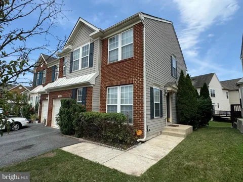 2429 KNAPPS WAY