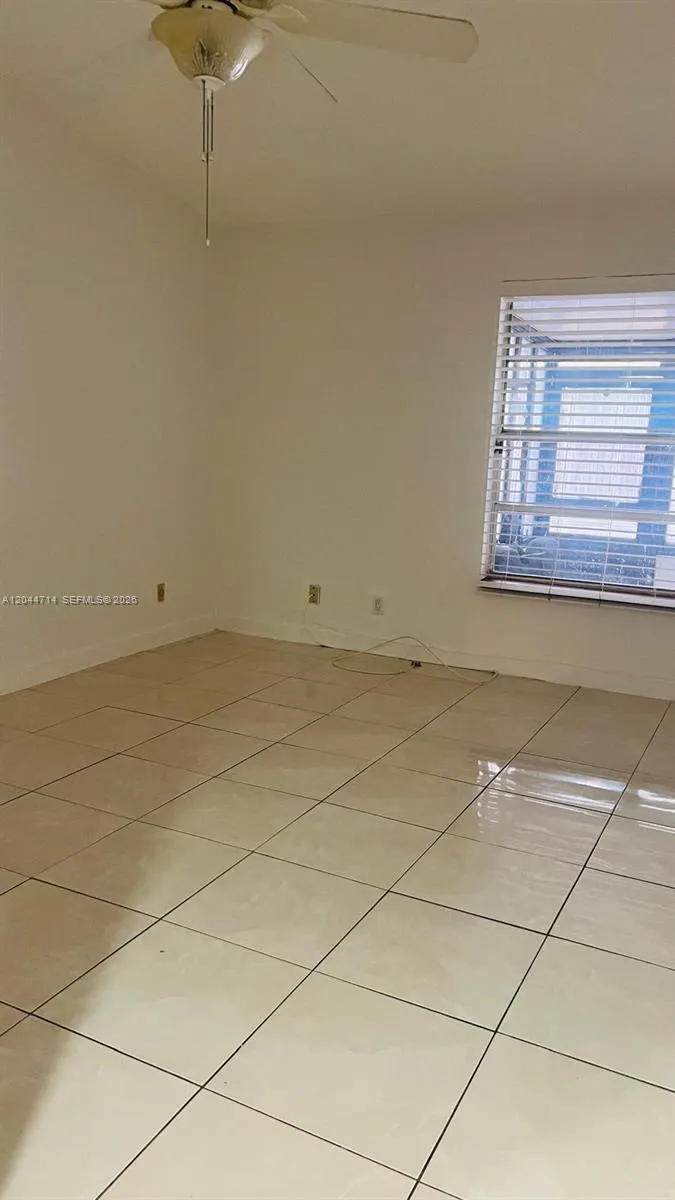 7394 NW 34th St Lauderhill, FL 33319