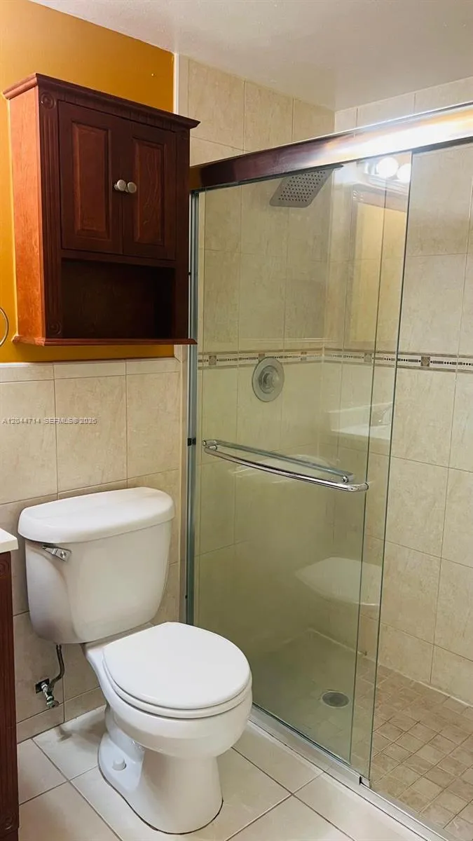 7394 NW 34th St Lauderhill, FL 33319