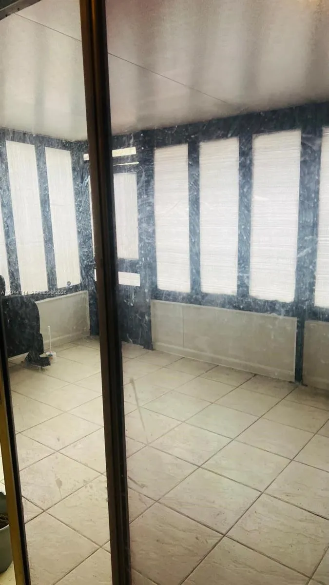 7394 NW 34th St Lauderhill, FL 33319
