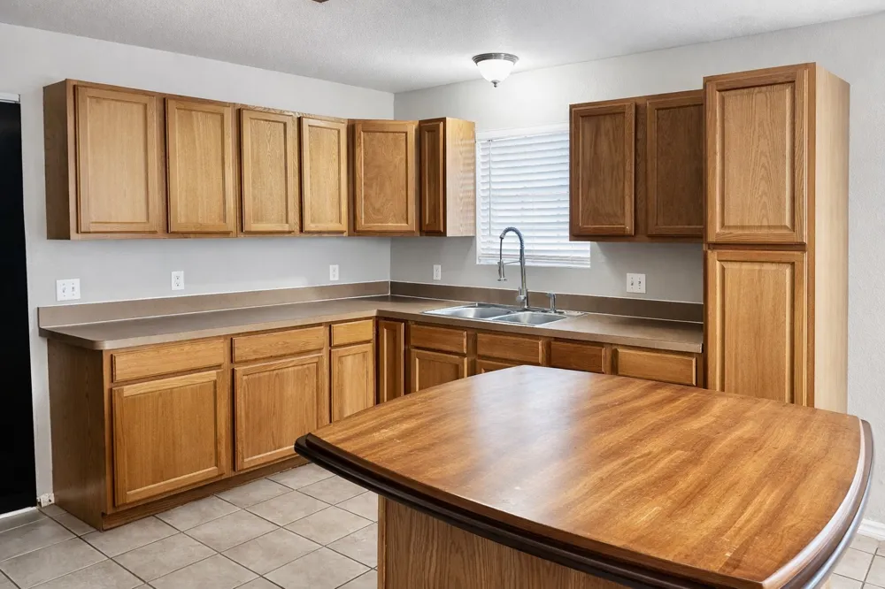 914 Catherine Street Terrell, TX 75160