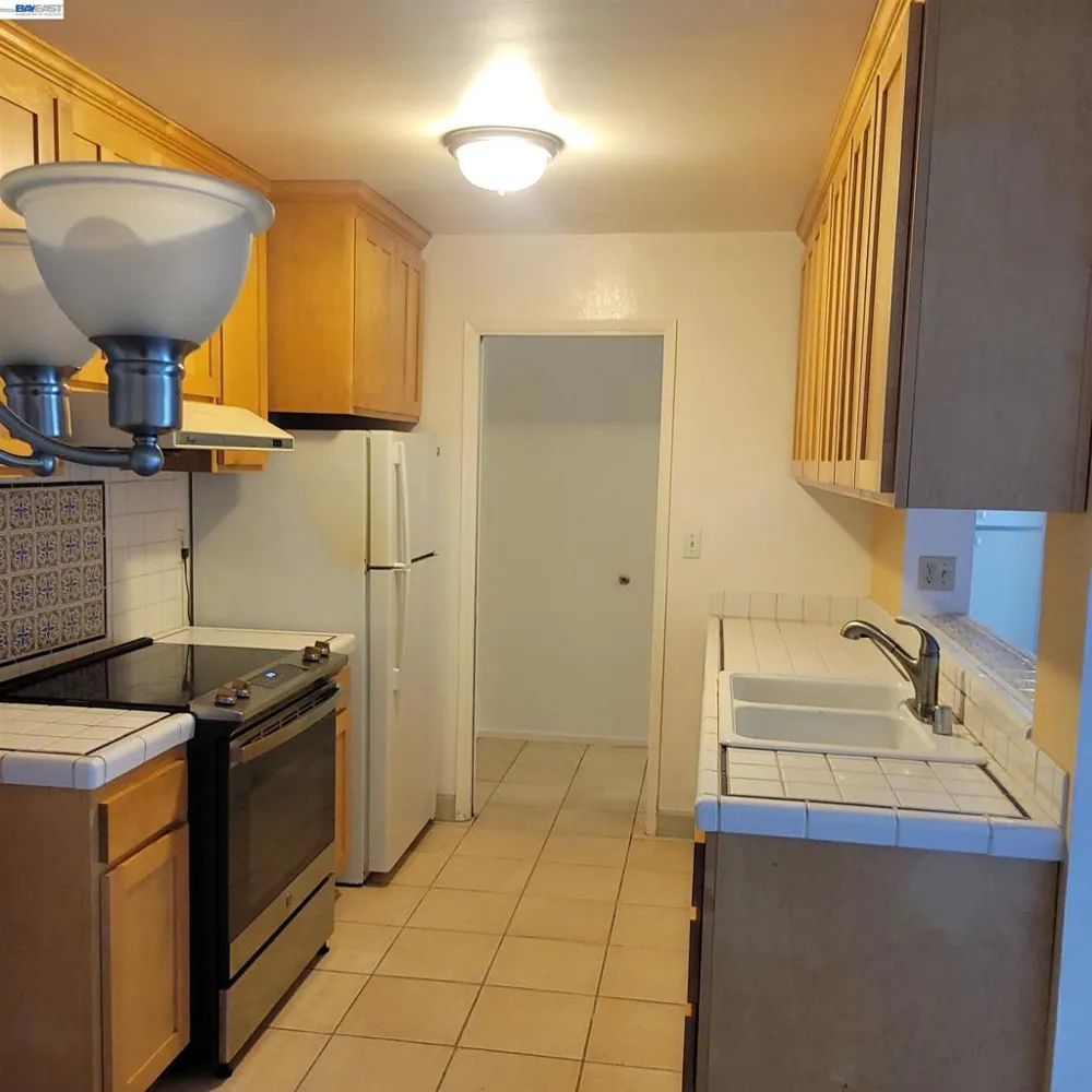1321 Webster St Alameda, CA 94501