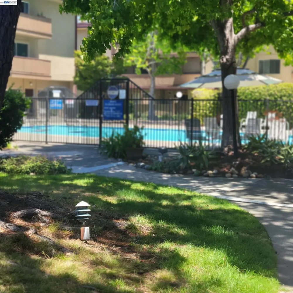 1321 Webster St Alameda, CA 94501