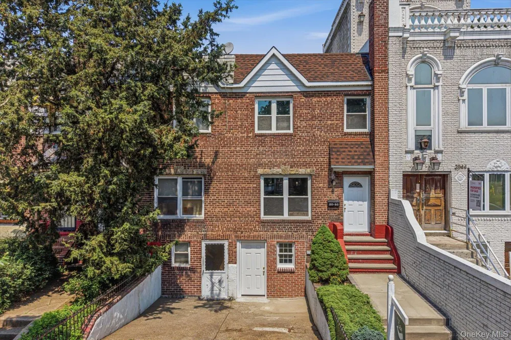 2046 26th Street Astoria, NY 11105
