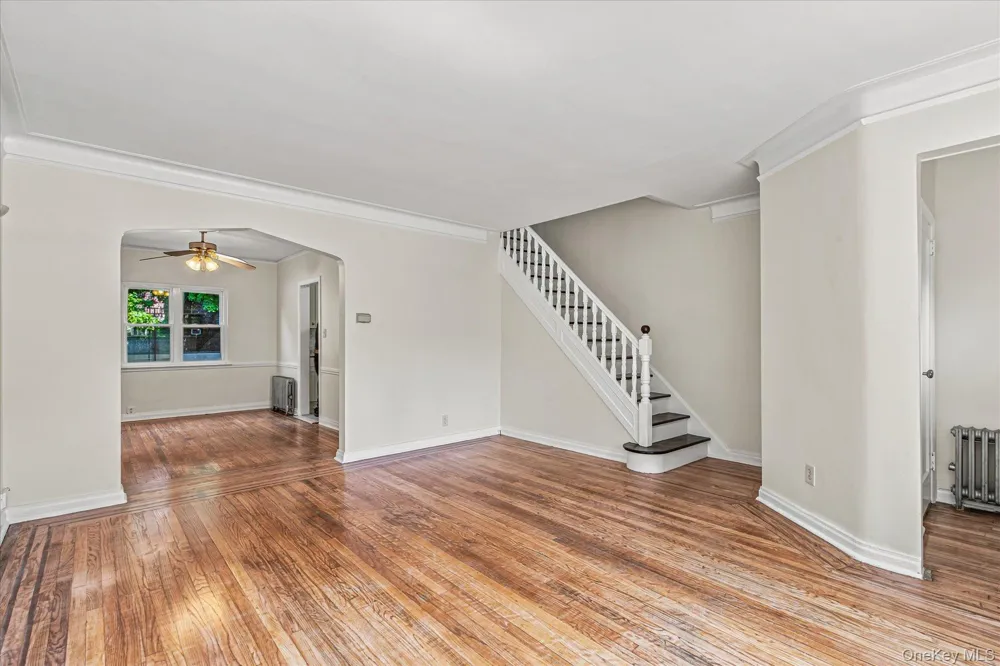 2046 26th Street Astoria, NY 11105