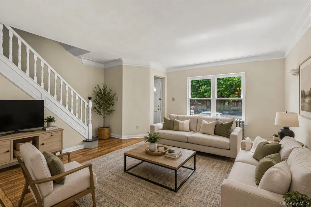 2046 26th Street Astoria, NY 11105