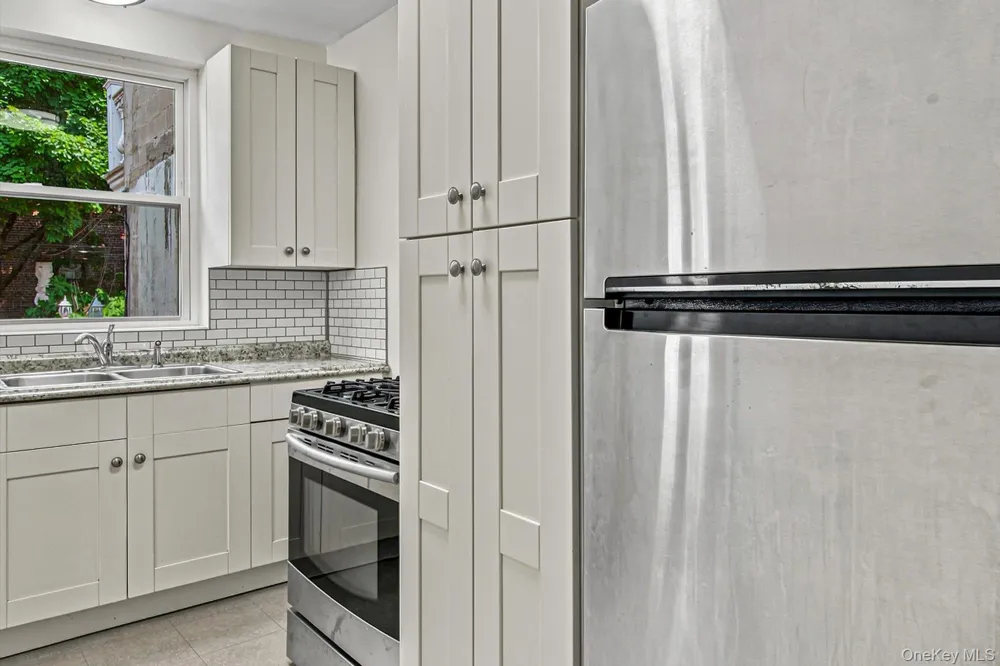 2046 26th Street Astoria, NY 11105