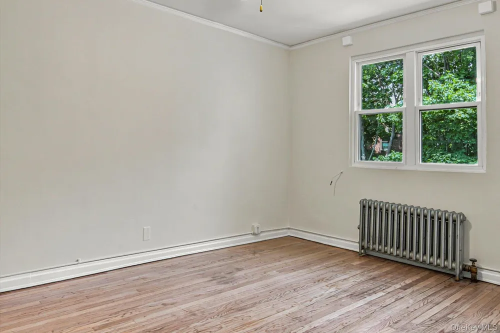 2046 26th Street Astoria, NY 11105