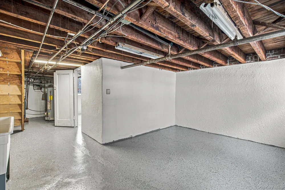 2046 26th Street Astoria, NY 11105