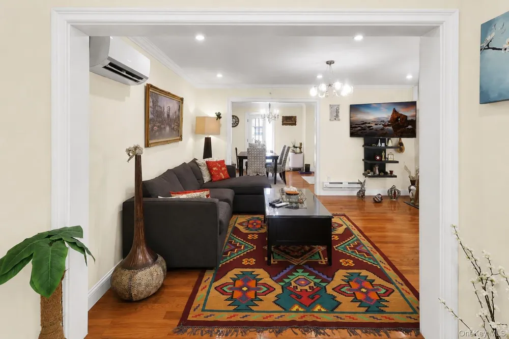 40 Emmett Terrace New Rochelle, NY 10805