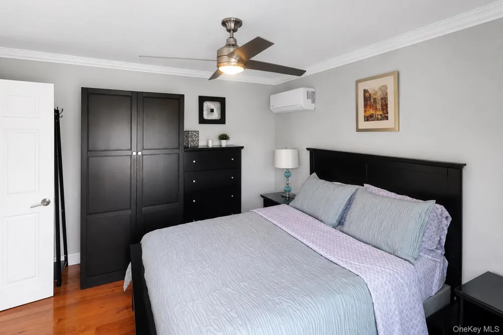 40 Emmett Terrace New Rochelle, NY 10805
