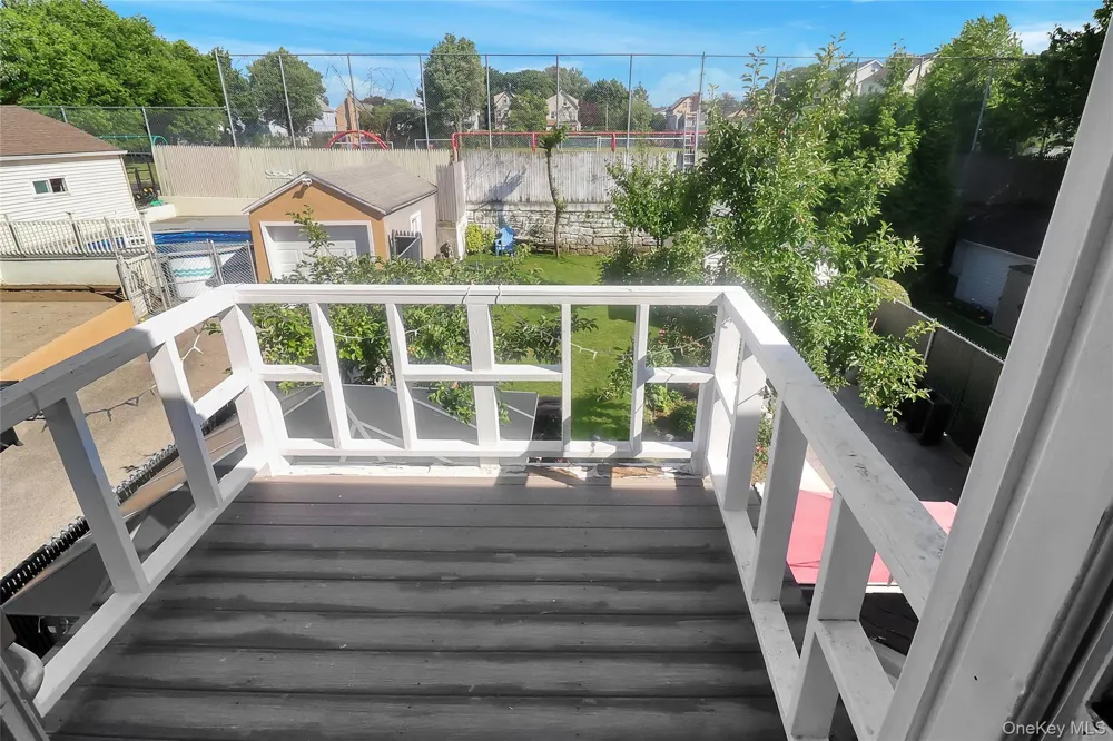 40 Emmett Terrace New Rochelle, NY 10805