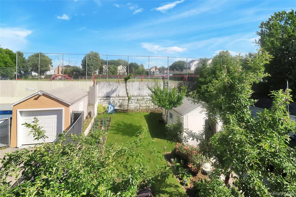 40 Emmett Terrace New Rochelle, NY 10805