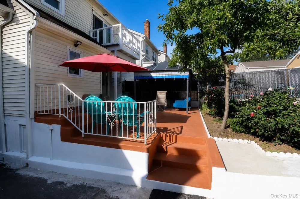 40 Emmett Terrace New Rochelle, NY 10805