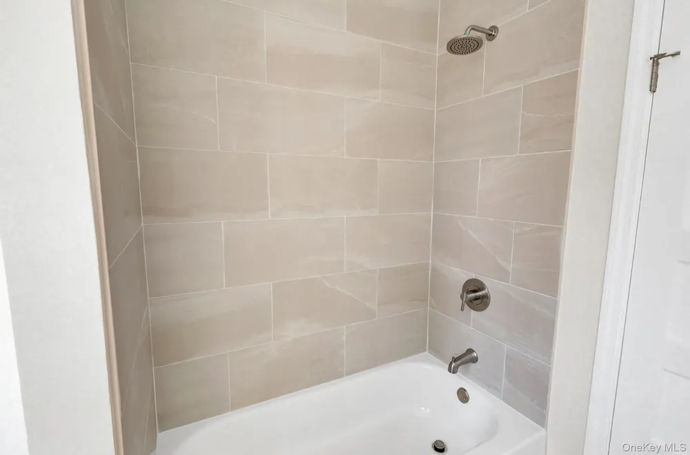 5 Columbia Street Farmingdale, NY 11735