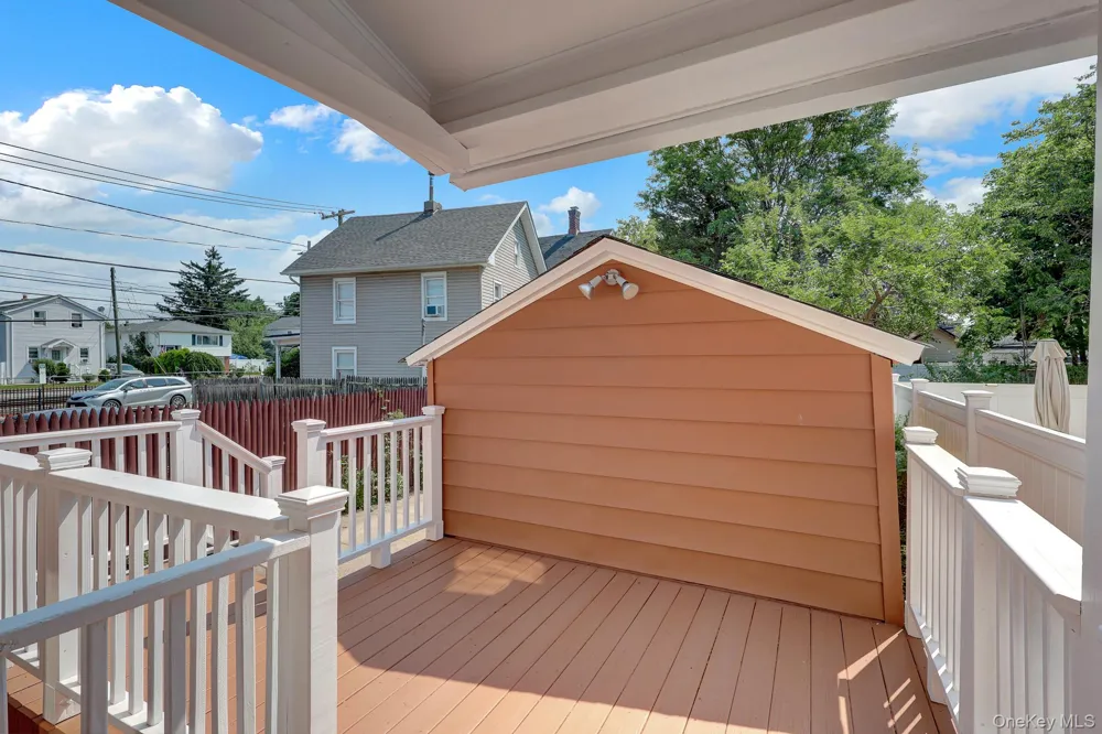 5 Columbia Street Farmingdale, NY 11735